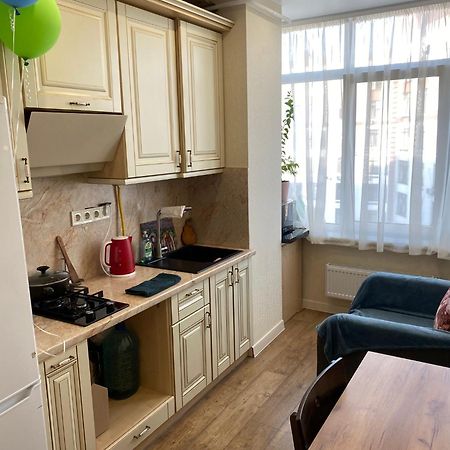 Panoramic View Family Apartment: Designer Comfort Near Amethyst Mall Sofiivska Borshchahivka Exterior photo